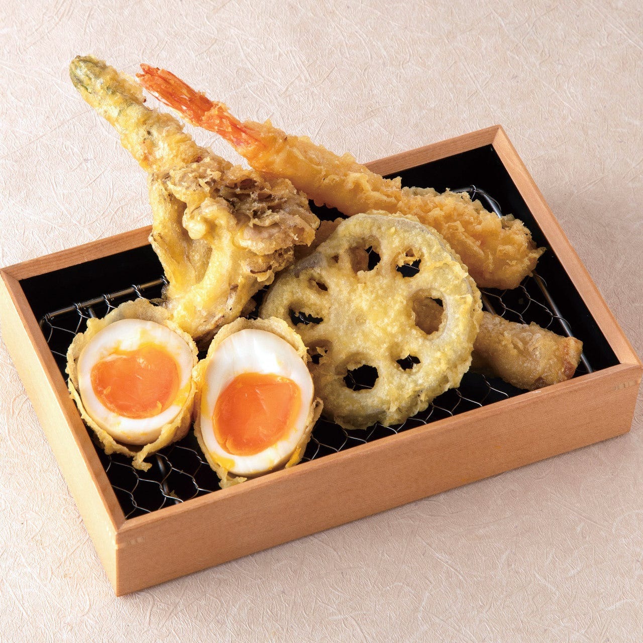 こだわりの黒七味と抹茶で楽しむ極上天ぷら | 全席個室 じぶんどき 秋葉原駅前店