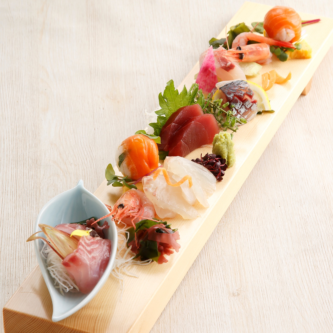 仕入れたての魚介を使った一品をお楽しみください | 全席個室 じぶんどき 千葉駅前店