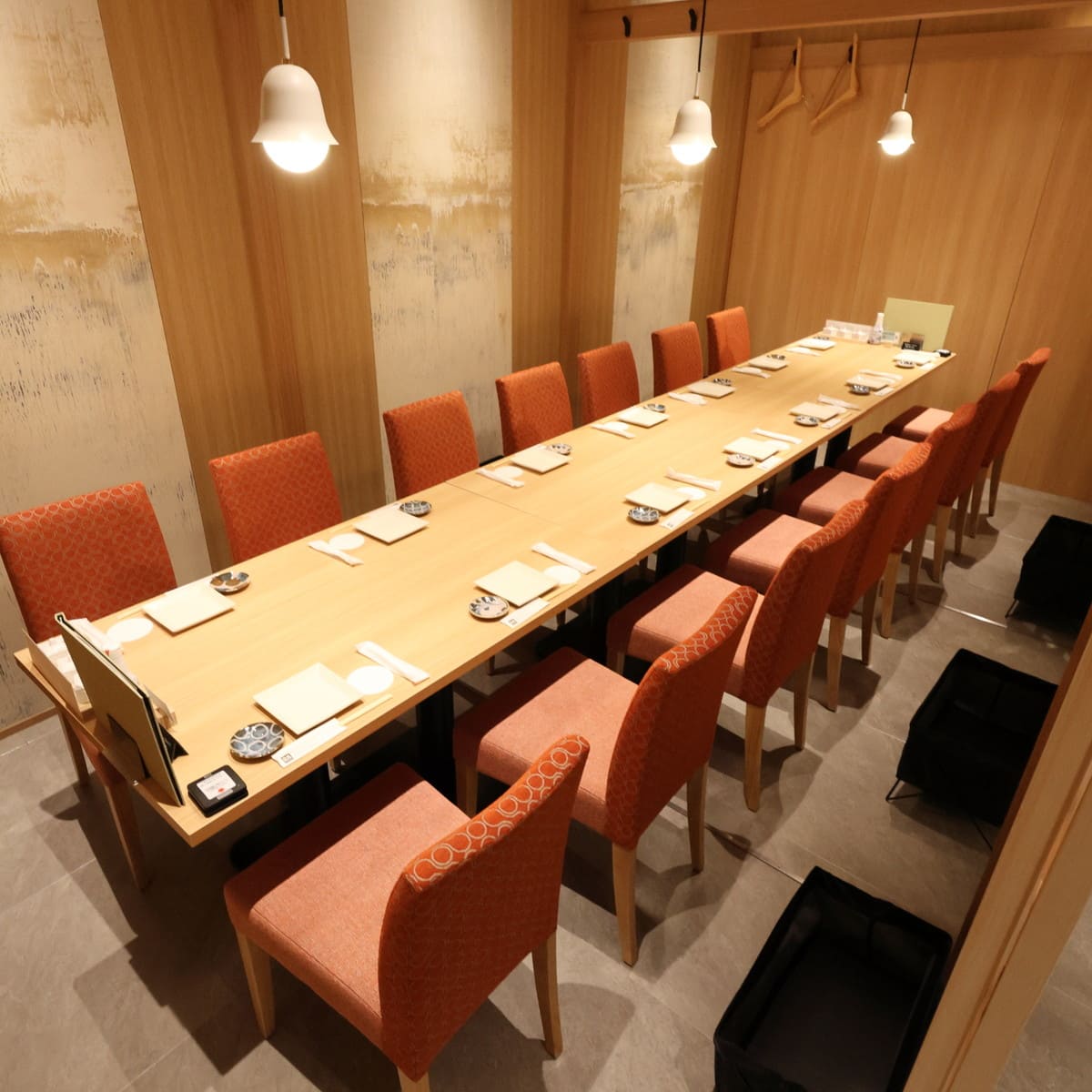 テーブル個室14名様