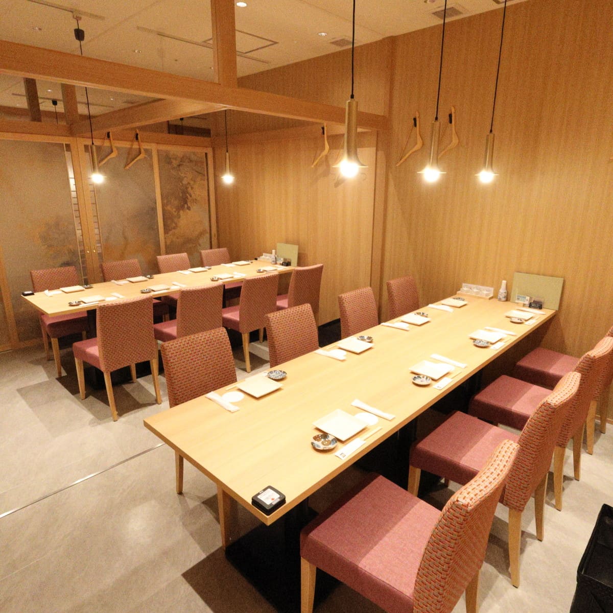 テーブル個室16名様