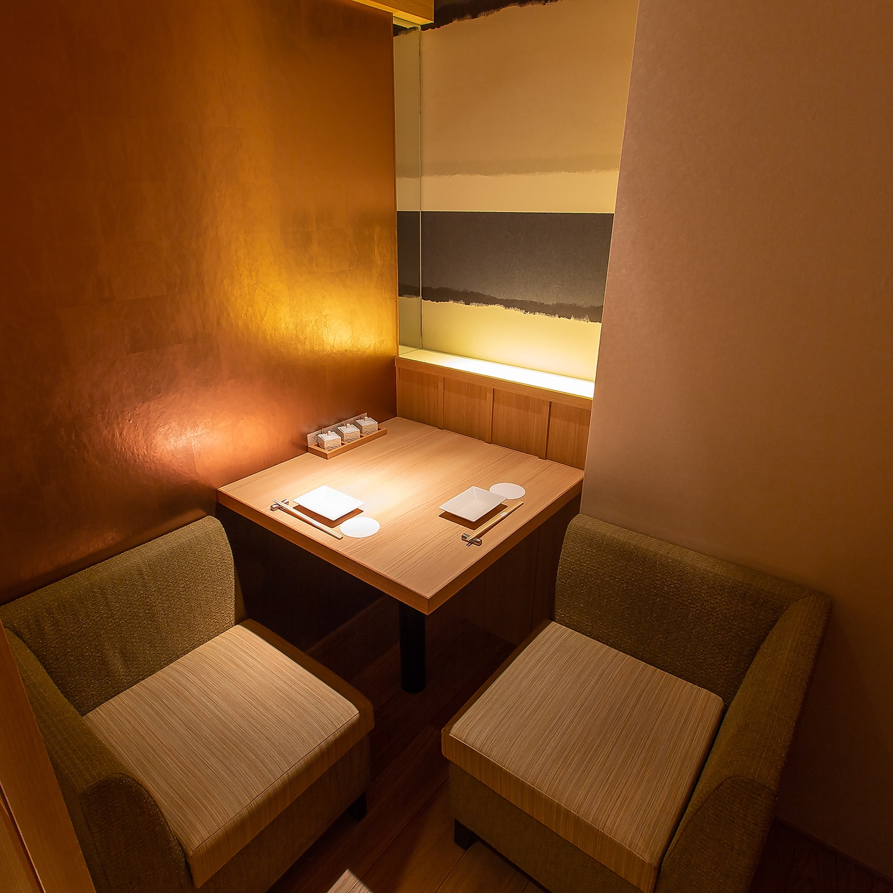 品川での会食、個室選びの最適解とは？静寂な空間で叶える理想の宴