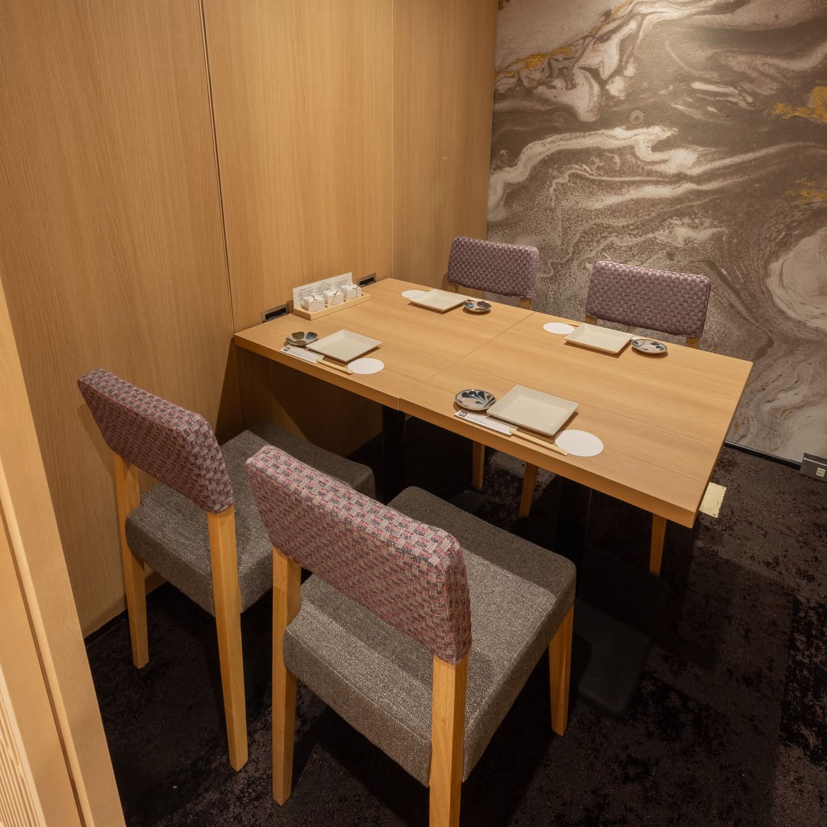 テーブル個室4名様